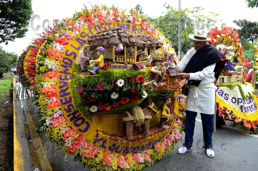 Gigantes de Flores / Flowers Giants, Medellin, 06-08-2015